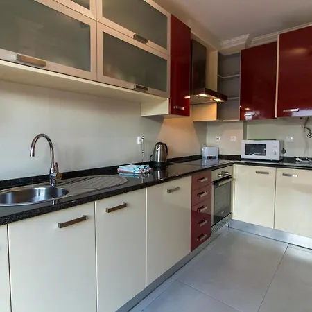 Cliff-top Townhouse With Stunning Ocean Views Apartman