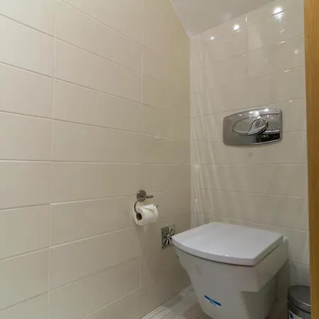Cliff-top Townhouse With Stunning Ocean Views 公寓