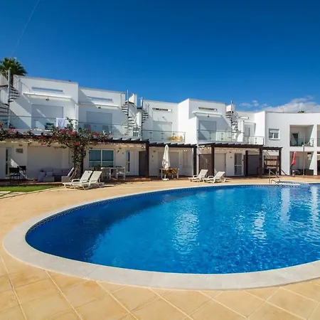 Cliff-top Townhouse With Stunning Ocean Views 公寓