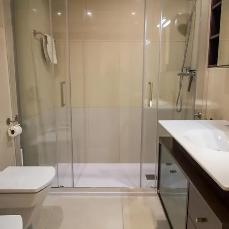 Cliff-top Townhouse With Stunning Ocean Views