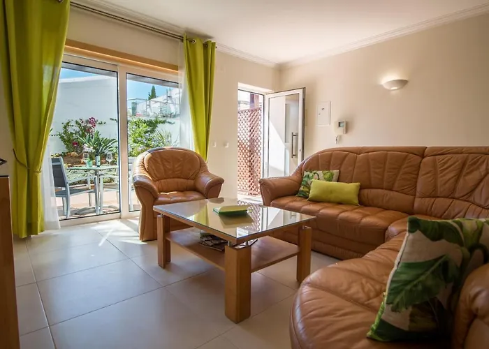 Cliff-top Townhouse With Stunning Ocean Views 아파트 *