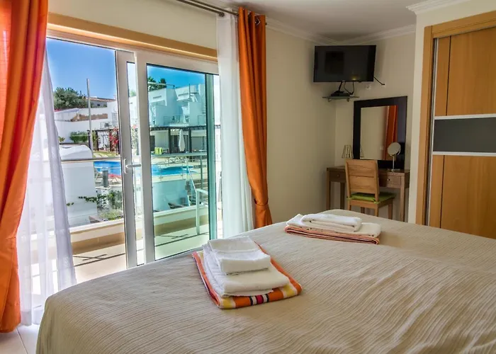 아파트 Cliff-top Townhouse With Stunning Ocean Views 카르보에이루