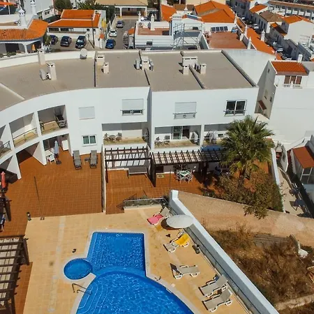 Cliff-top Townhouse With Stunning Ocean Views Daire Carvoeiro (Lagoa)